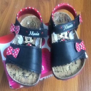 Minnie Mouse toddler sandals